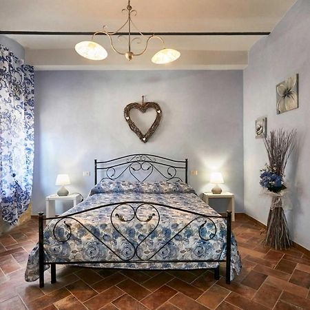 Agriturismo Montecrespini ซาตูร์เนีย ภายนอก รูปภาพ