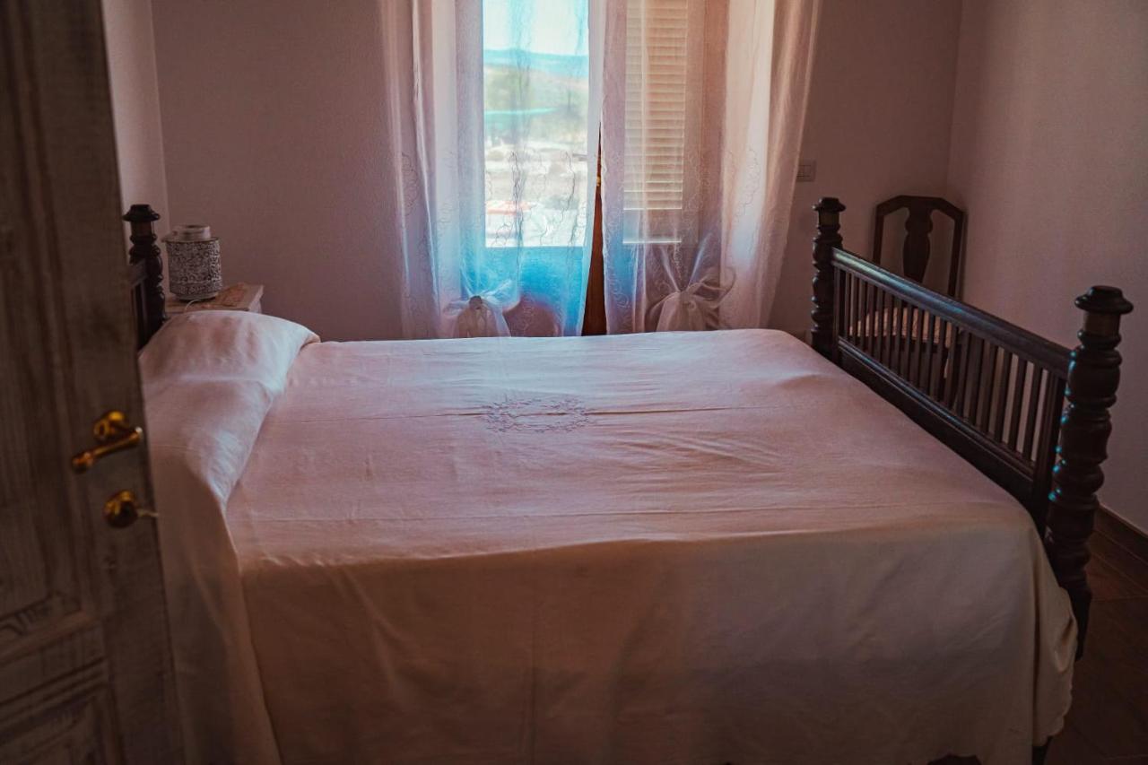 Agriturismo Montecrespini ซาตูร์เนีย ภายนอก รูปภาพ