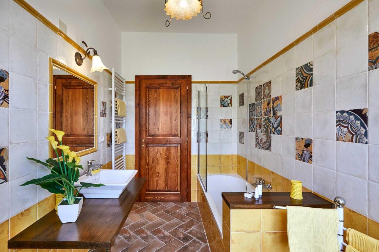 Agriturismo Montecrespini ซาตูร์เนีย ภายนอก รูปภาพ