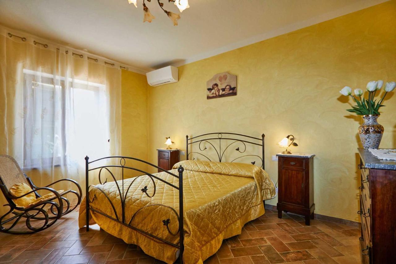 Agriturismo Montecrespini ซาตูร์เนีย ภายนอก รูปภาพ