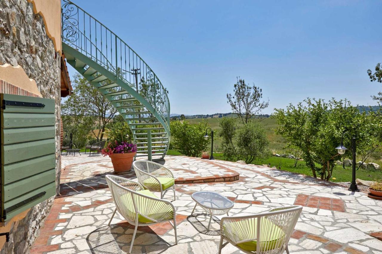 Agriturismo Montecrespini ซาตูร์เนีย ภายนอก รูปภาพ